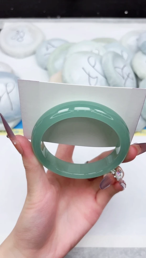 石英质玉手镯未镶嵌179-61