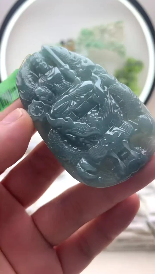 颈饰未镶嵌翡翠不动明王