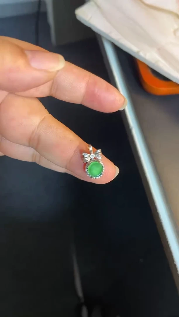 吊坠(不含链)银S925镶嵌翡翠1