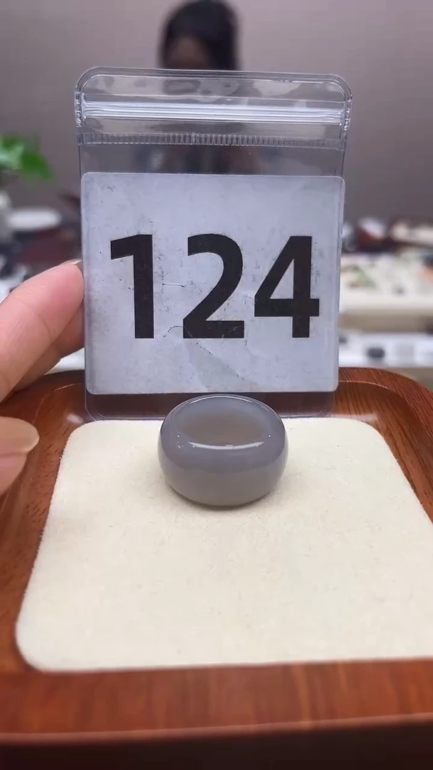 【闪购商品】和田玉戒指未镶嵌港码18号，内径18.4mm