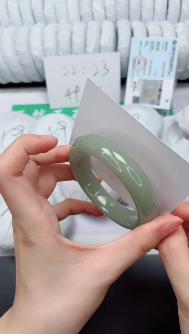 未镶嵌手镯石英质玉20-57.3DK