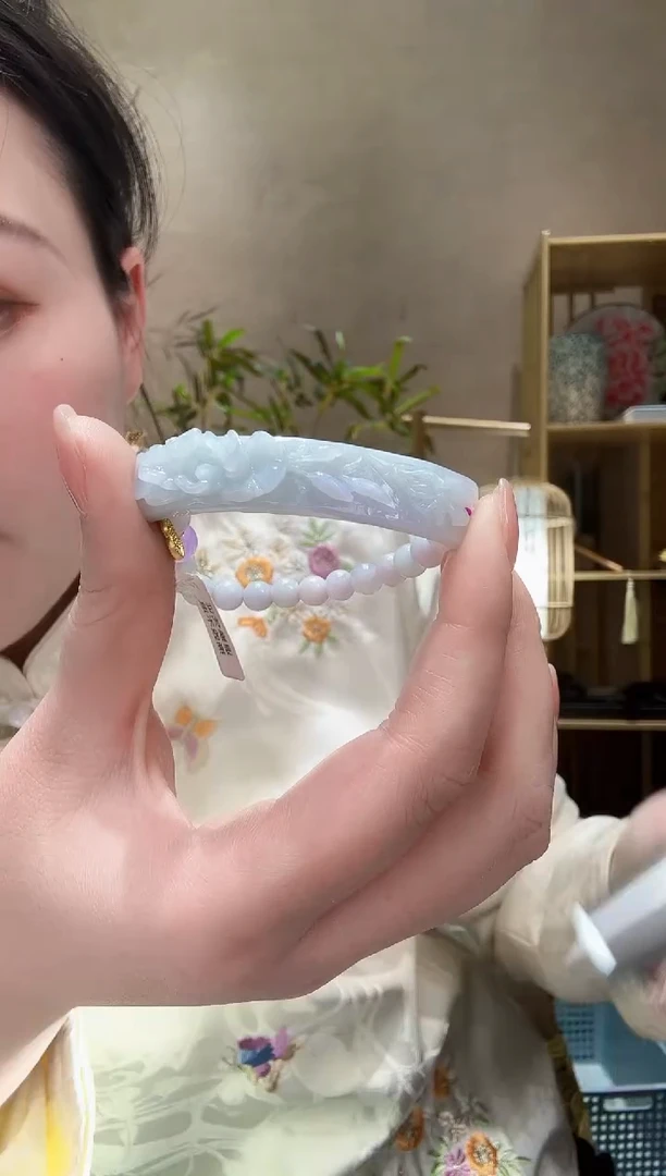 【闪购商品】翡翠颈饰未镶嵌手牌