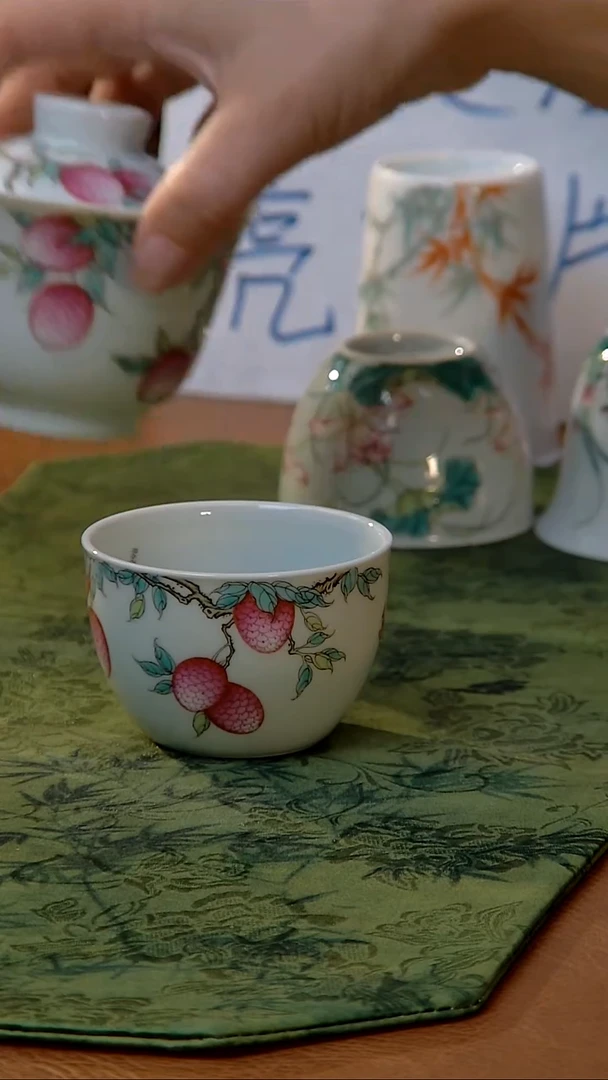 {质价比心选}粉彩荔枝