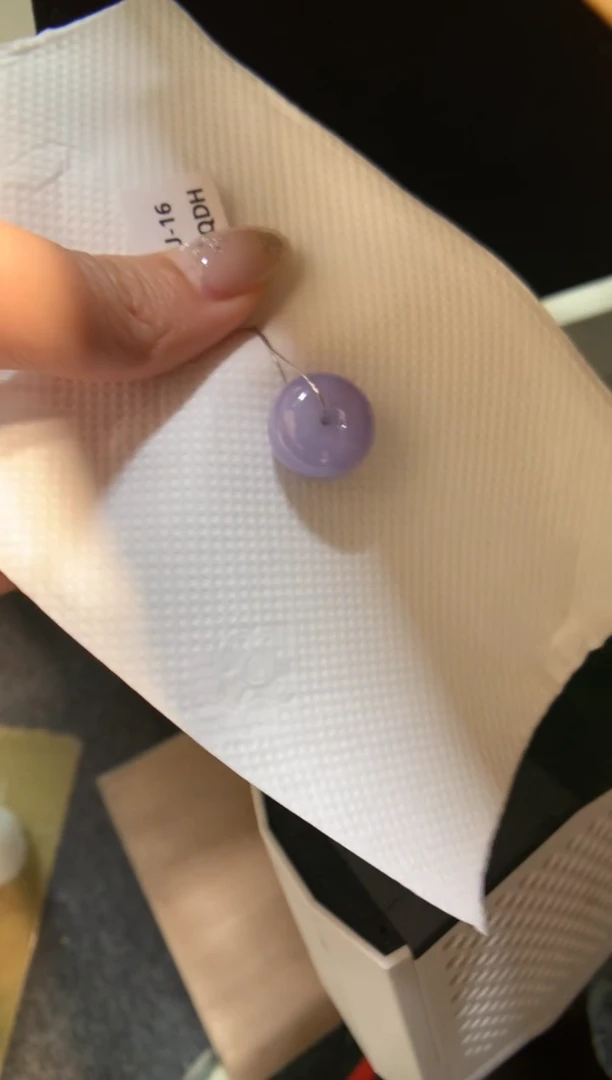 颈饰未镶嵌翡翠平安扣