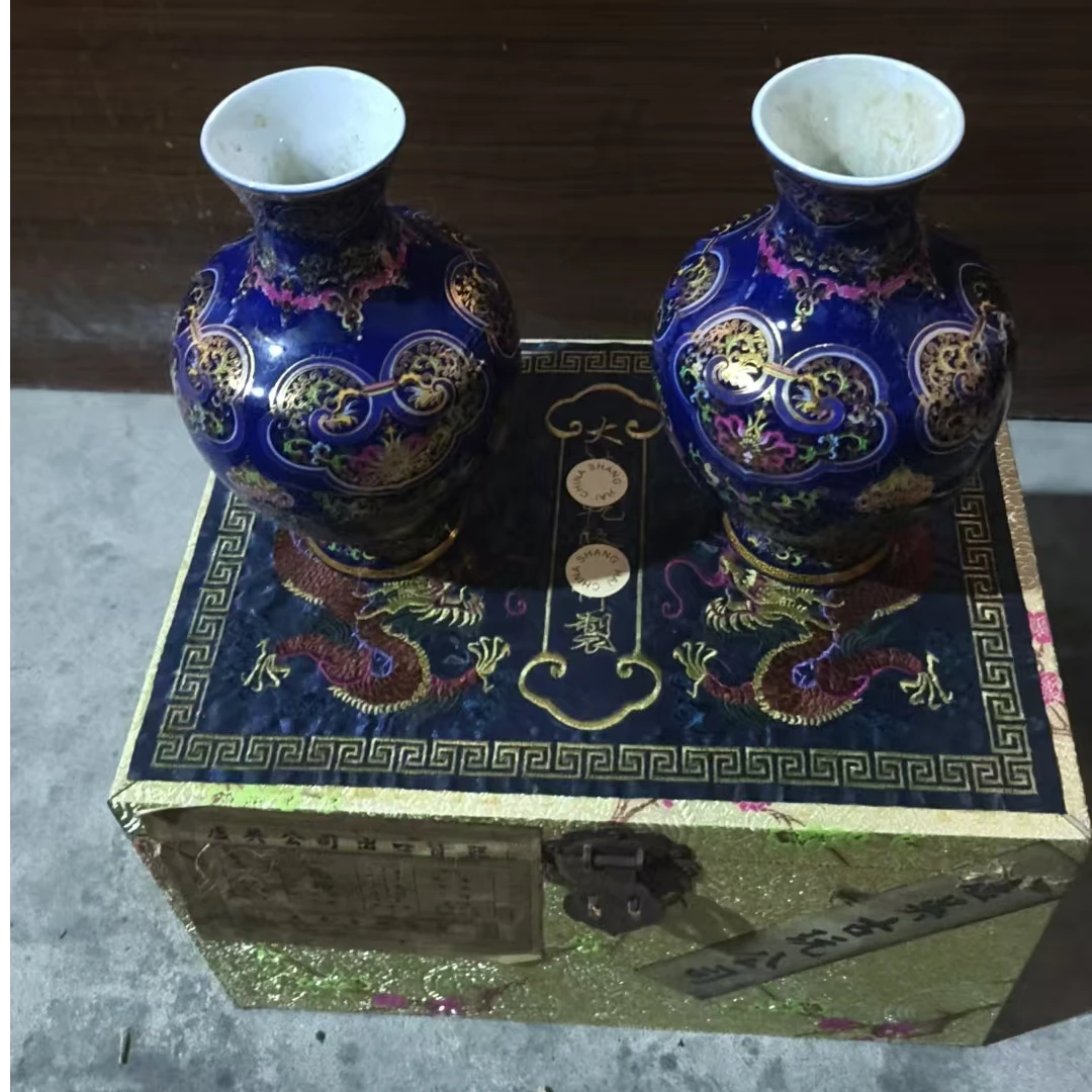 精品摆件一对蓝瓶子