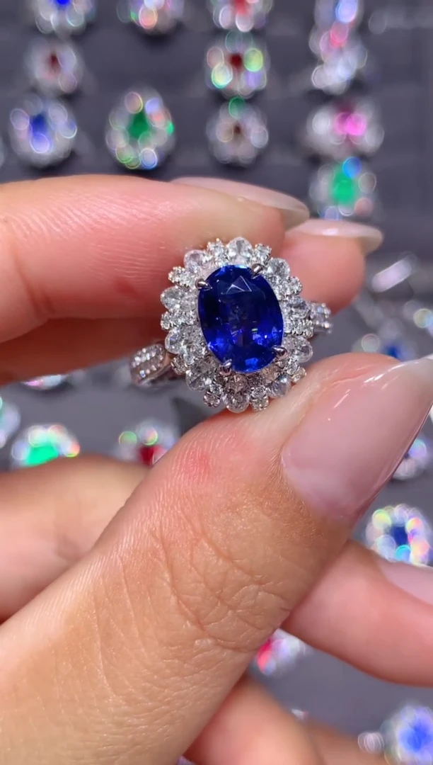 戒指蓝宝石18K金镶嵌李*小2.01CT