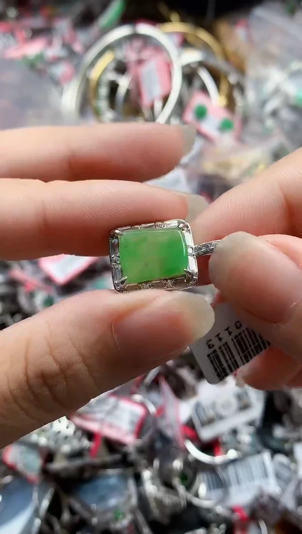 银S925镶嵌戒指翡翠天然A货缅甸翡翠
