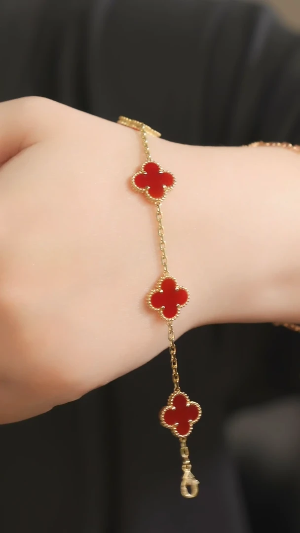 18K金镶嵌手链玛瑙/玉髓五花