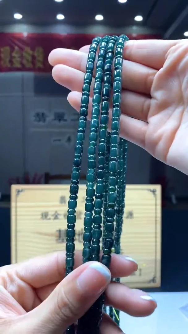 【闪购商品】定制翡翠未镶嵌多样性发货【只发一件】 *s78