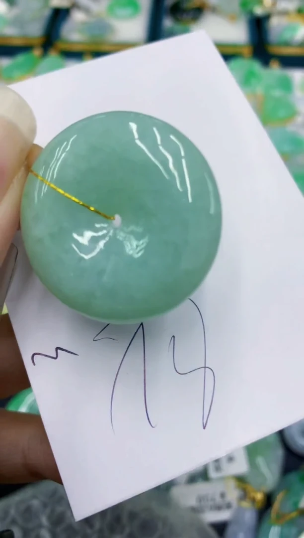翡翠未镶嵌颈饰1111111111