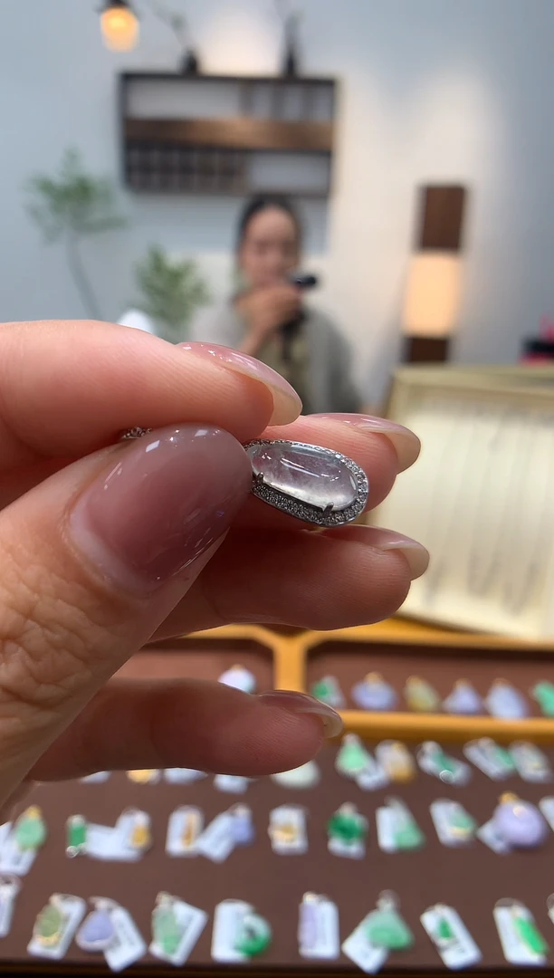 颈饰银S925镶嵌翡翠福瓜