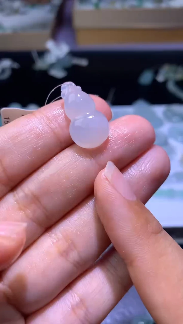 未镶嵌定制翡翠毛货