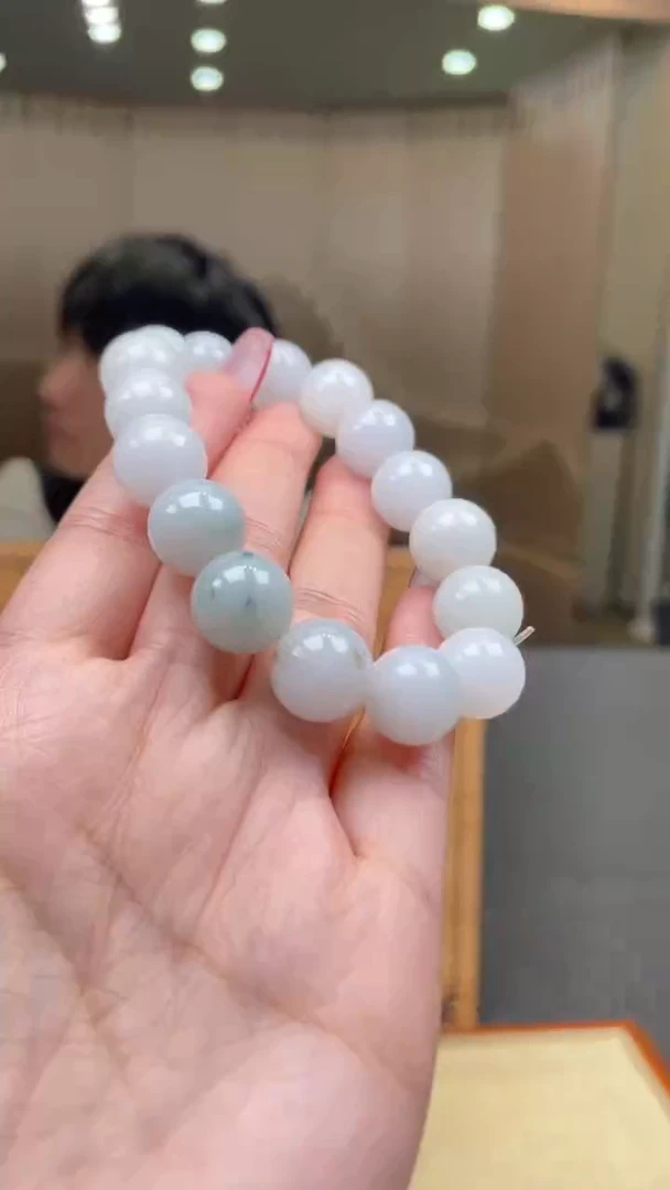 【闪购商品】翡翠颈饰未镶嵌      *20