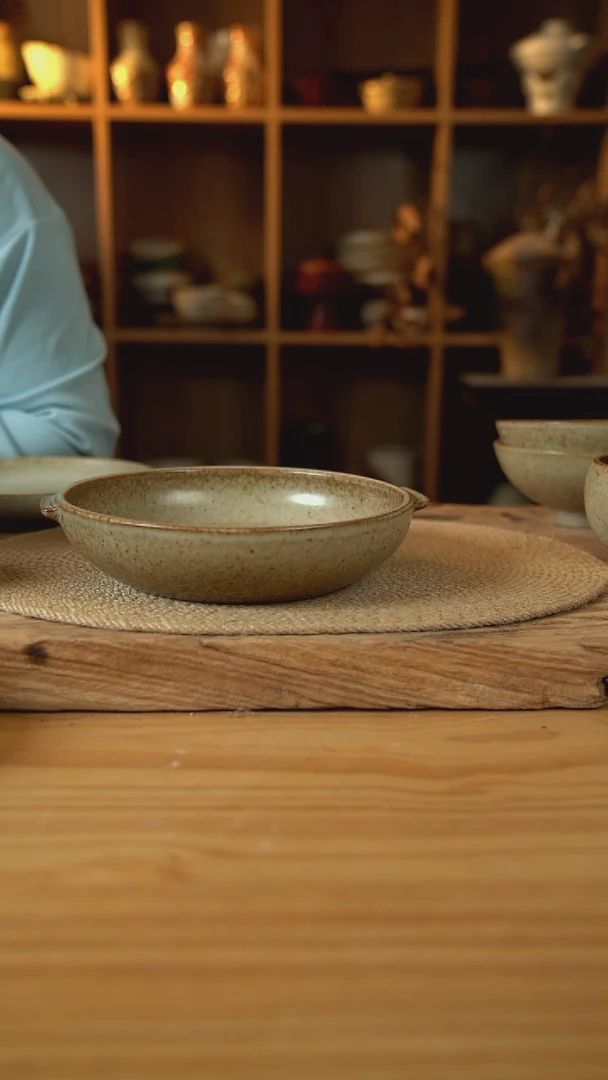 奶奶系列的8英寸双耳盘1个