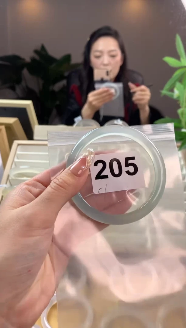 【闪购商品】玛瑙/玉髓手镯未镶嵌205