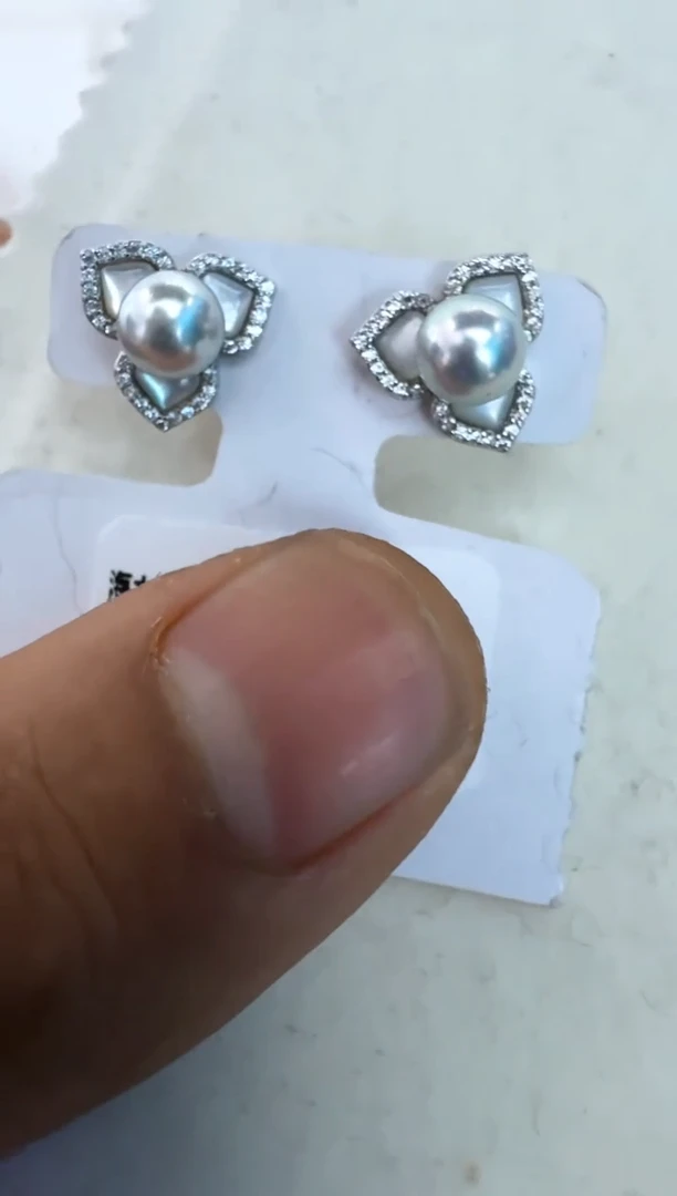 【闪购商品】海水珍珠耳饰银S925镶嵌耳钉