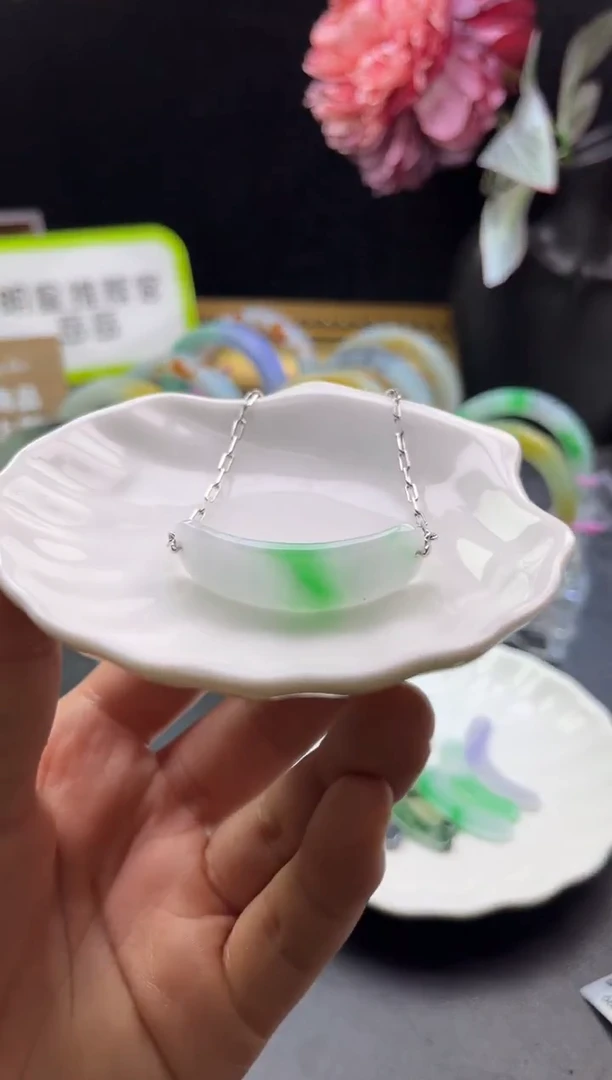 银S925镶嵌挂件翡翠手牌