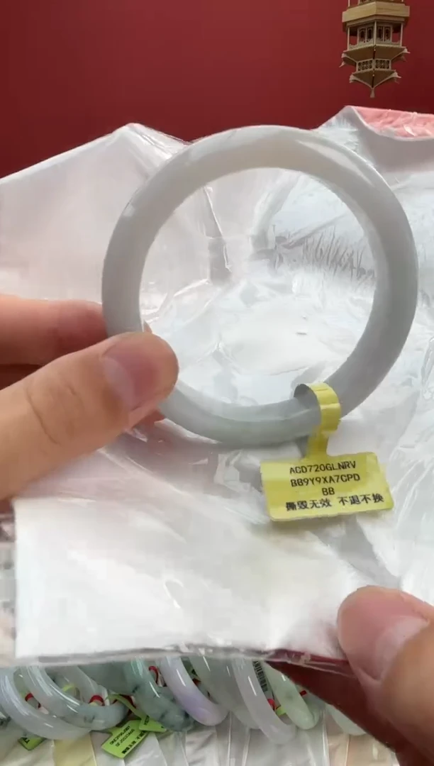 翡翠手镯未镶嵌12手镯