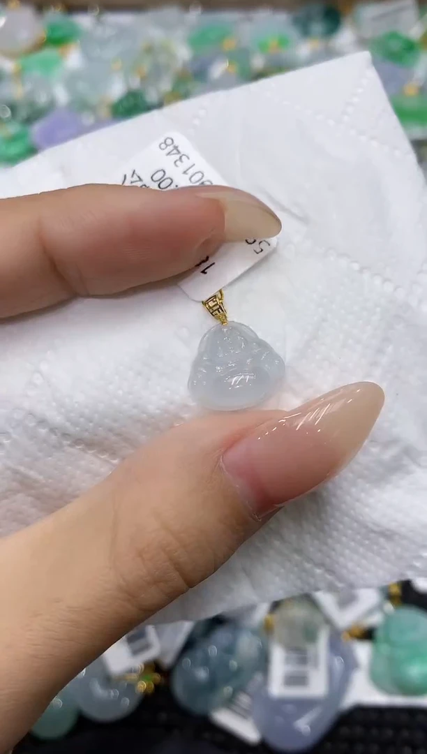 颈饰18K金镶嵌翡翠111111111111