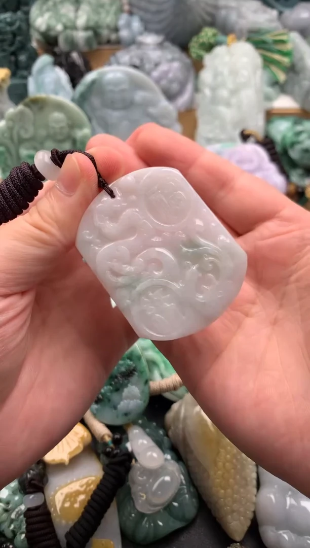 吊坠(不含链)未镶嵌翡翠1