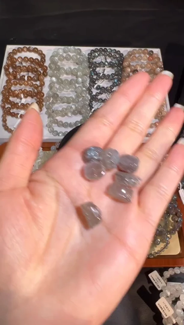 未镶嵌手链长石灰月光小牡丹花   默认微瑕