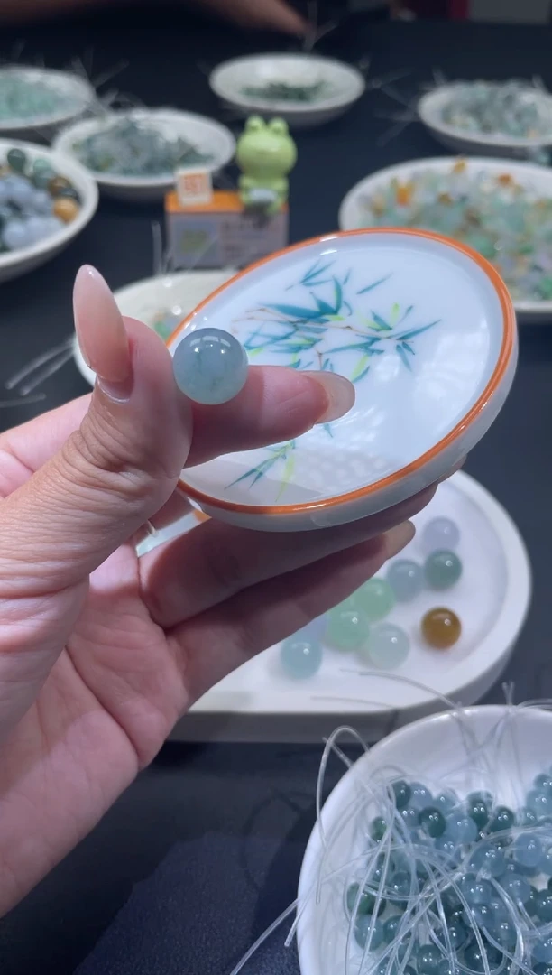 未镶嵌定制翡翠o翡翠毛货