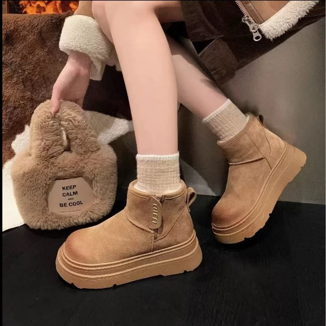 2025新款短靴加绒冬季加厚保暖厚底防滑雪地靴女面包棉鞋时尚靴子