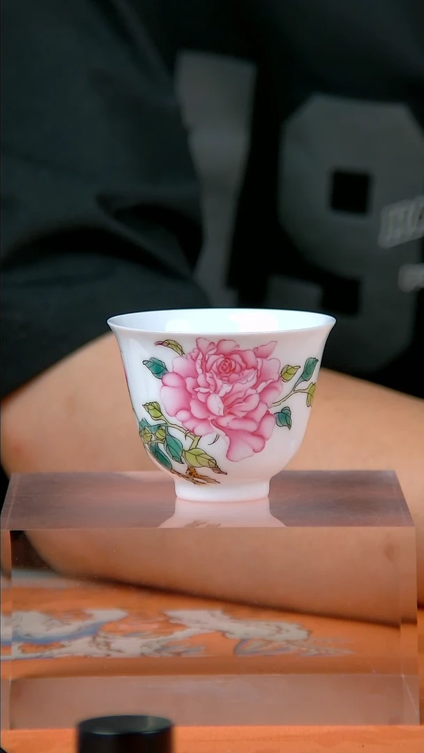 粉彩牡丹花纹花神杯