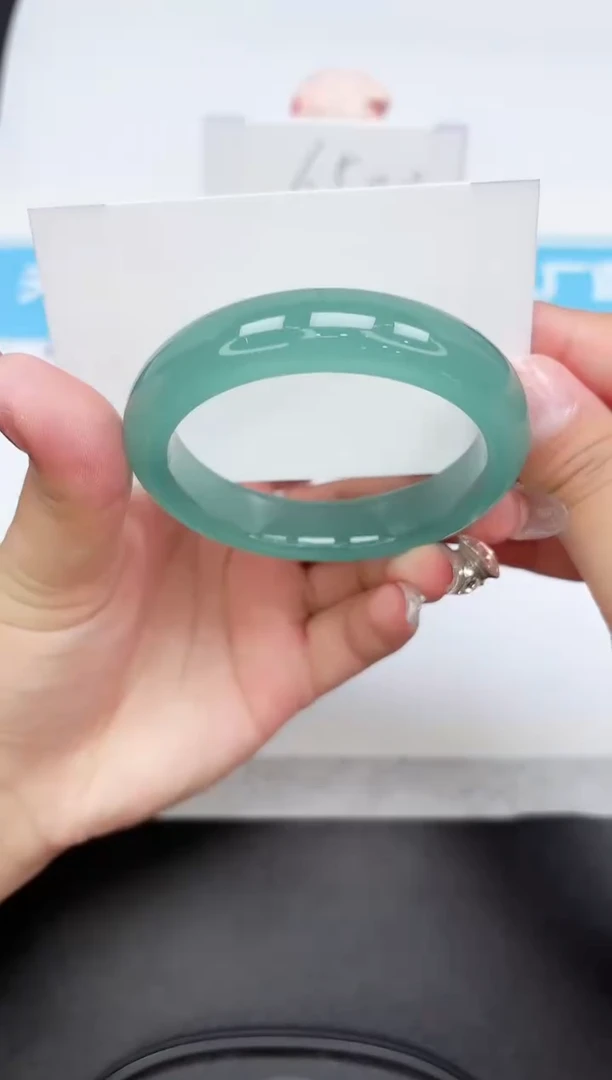 石英质玉手镯未镶嵌128-54.3