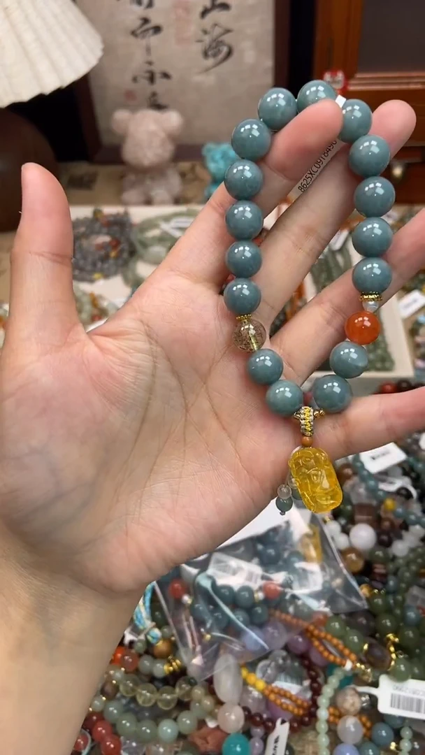 未镶嵌翡翠手饰175