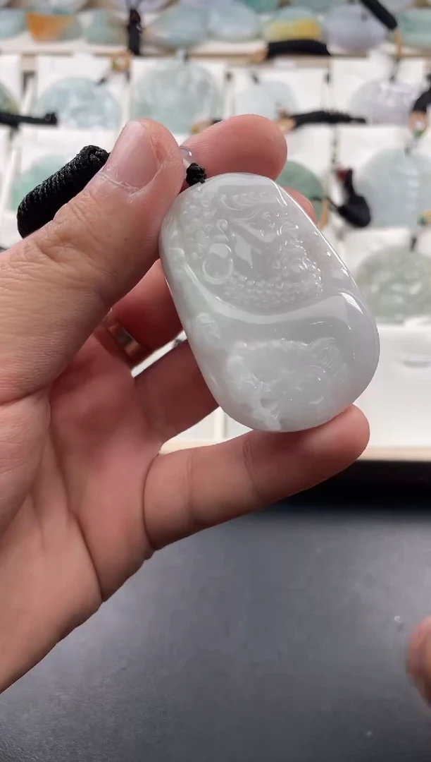 颈饰未镶嵌翡翠25/11/19/.84