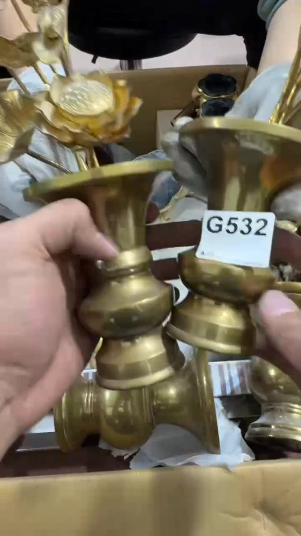 凝****。532中古商品，谨慎购买