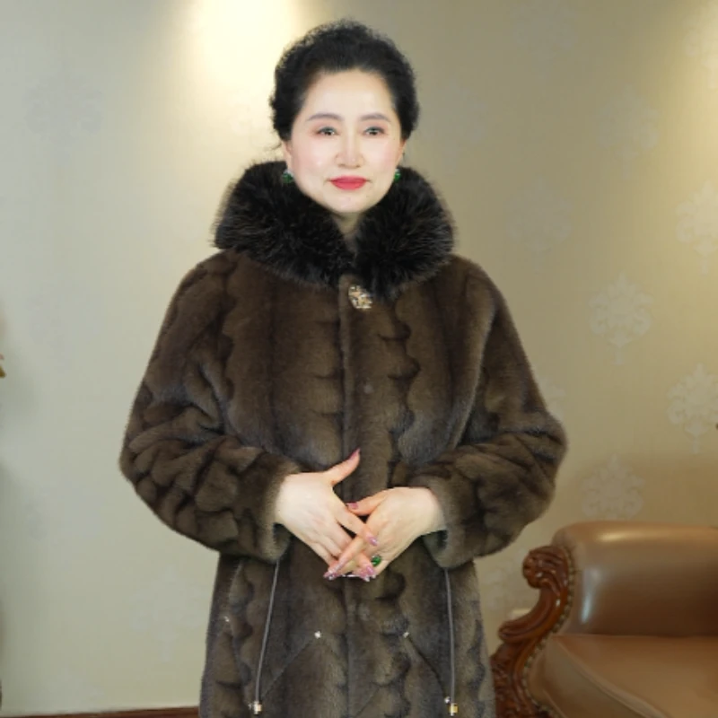 连帽修身型中长款刺绣中老年女装外套短款毛领女款