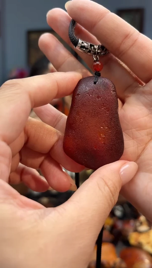 琥珀颈饰未镶嵌吊坠