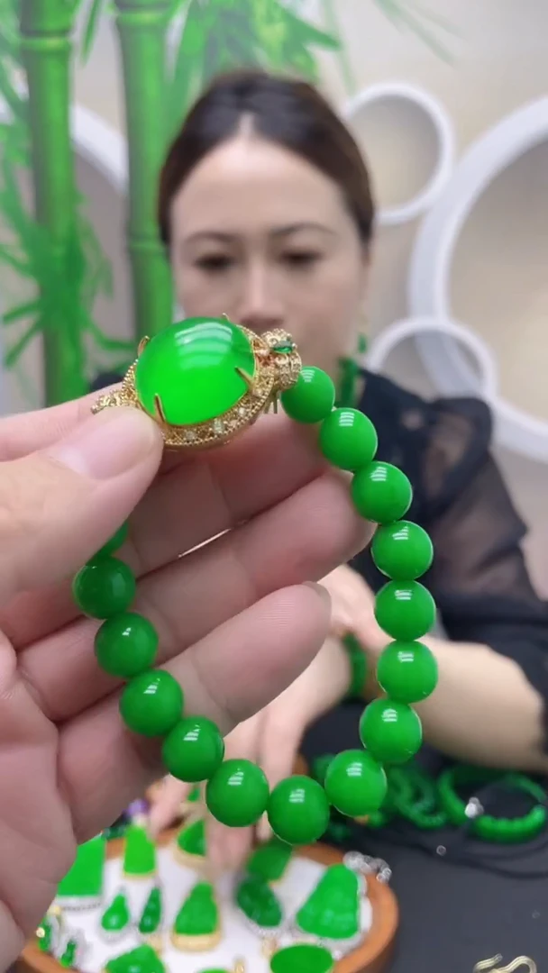 14K金镶嵌手链翡翠C153