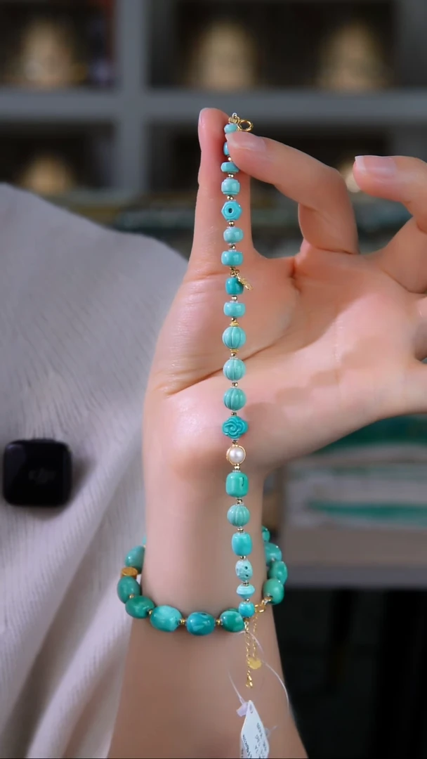 18K金镶嵌绿松石手链1