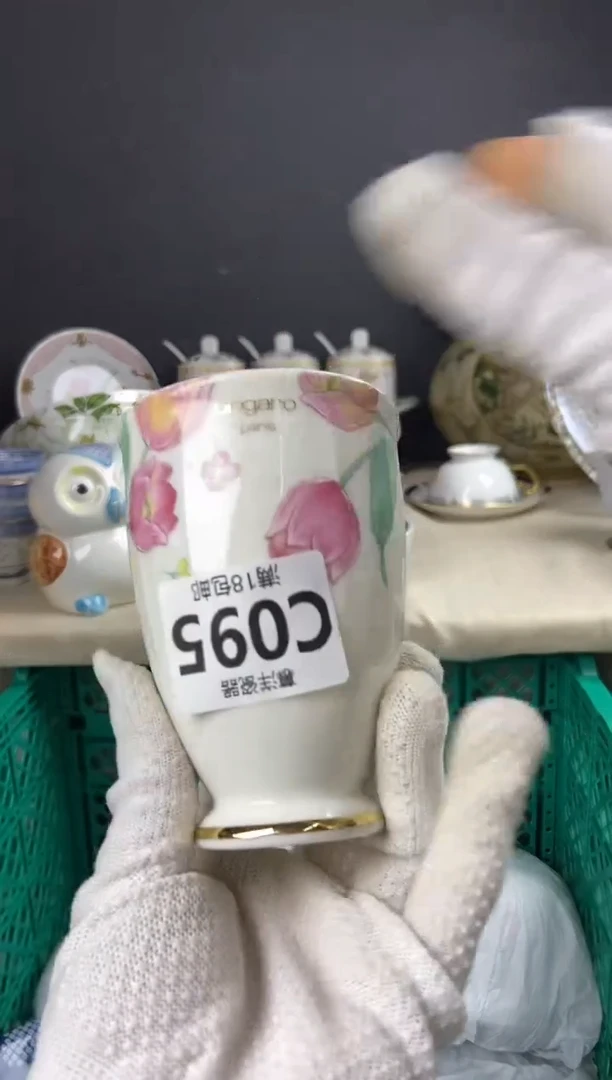 点关注，亮灯牌，满18包邮，感谢