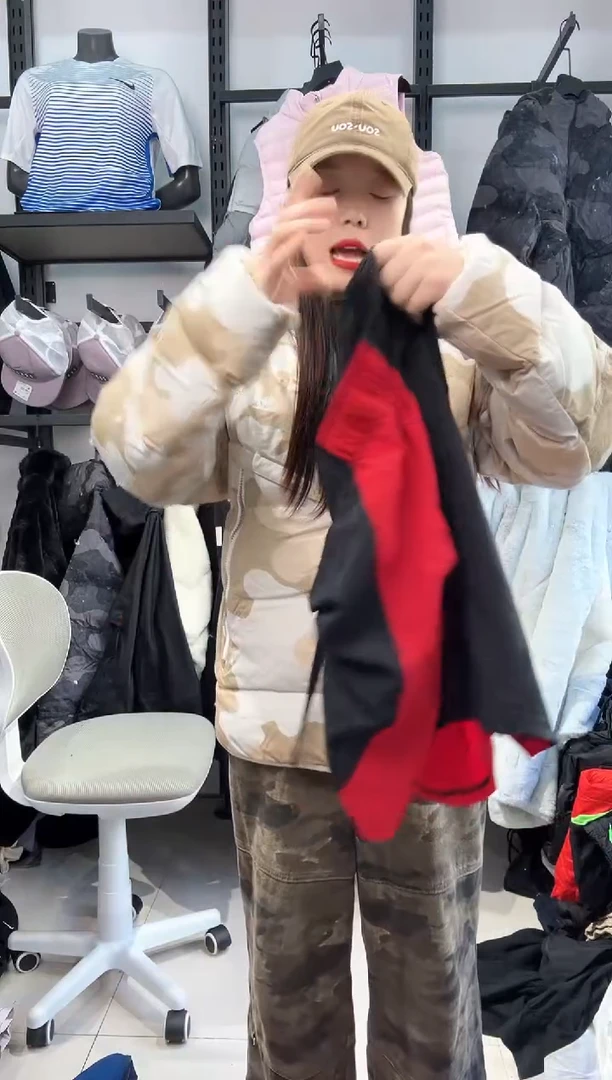 2402 编码  瑕疵直播间过款为准 尺码  · 2XL