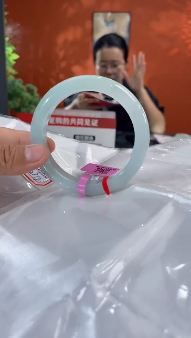 未镶嵌手镯翡翠翡翠手镯