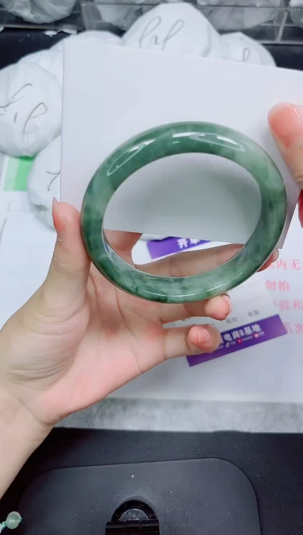 石英质玉手镯未镶嵌176-62