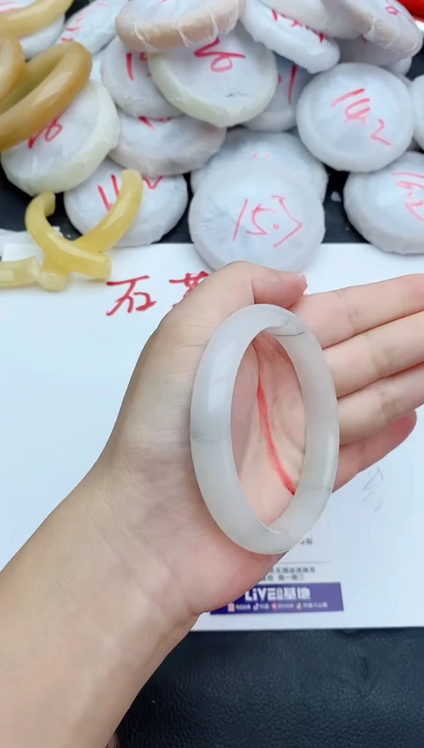 未镶嵌手镯石英质玉141+58/59
