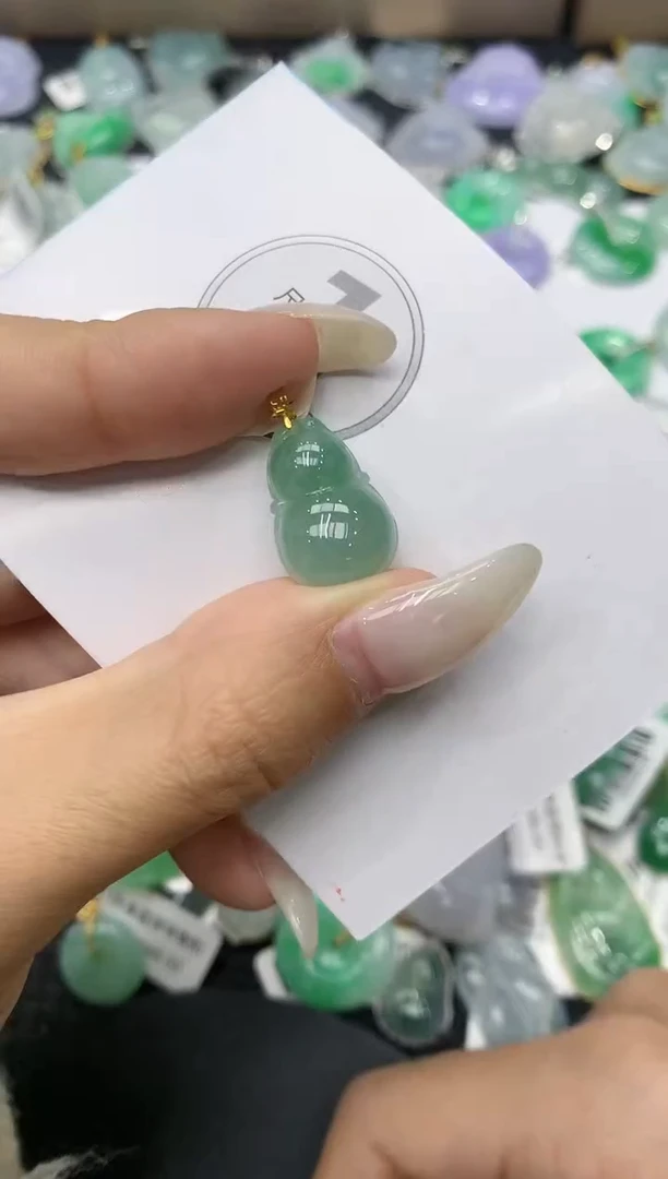 颈饰18K金镶嵌翡翠11111111