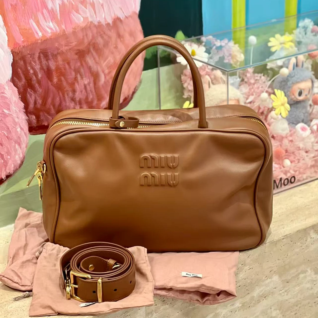 95新 MIU MIU/缪缪 干邑色 棕色 保龄球包/包包/cc/092111