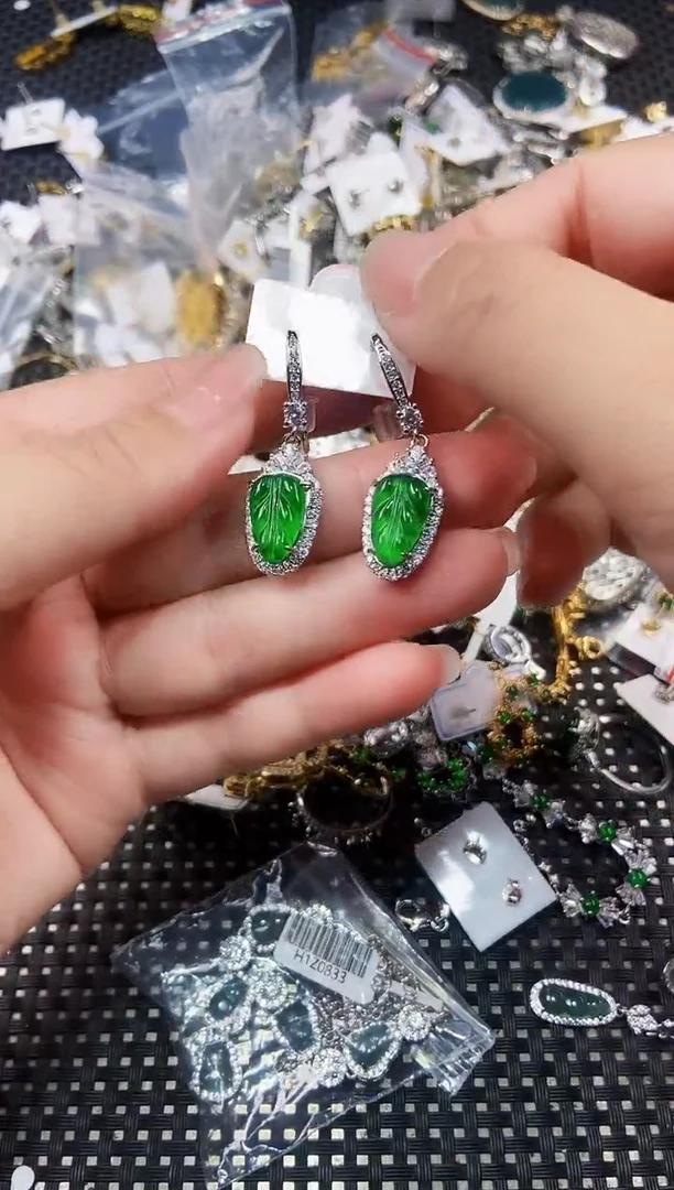 翡翠未镶嵌耳饰1111111111