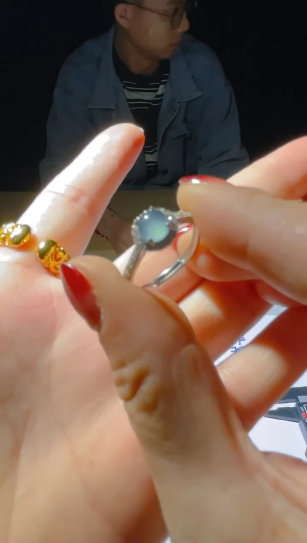 【闪购商品】翡翠颈饰未镶嵌天然A货翡翠（多样性发货拍一件发件）