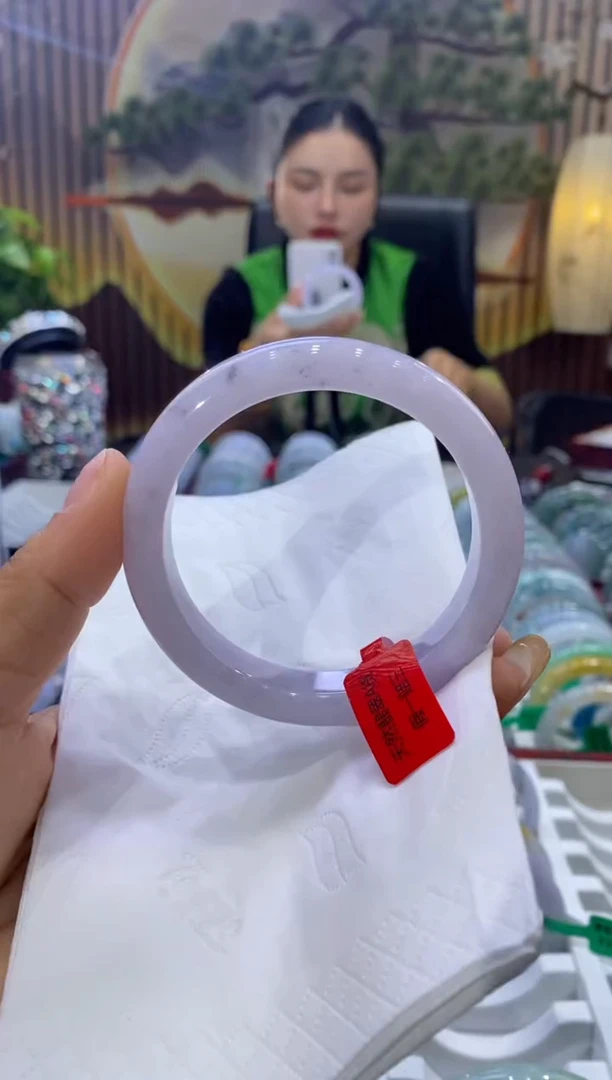 【闪购商品】翡翠手镯未镶嵌多人05710