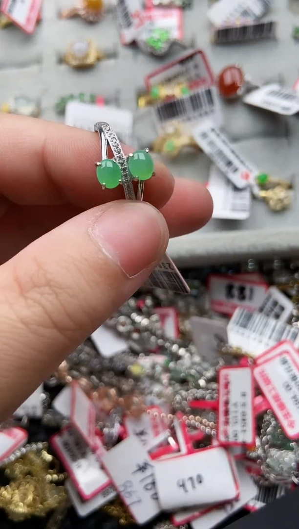 【闪购商品】翡翠戒指银S925镶嵌3333333-0