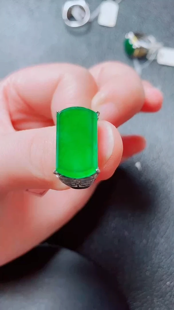 银S925镶嵌戒指翡翠翡翠
