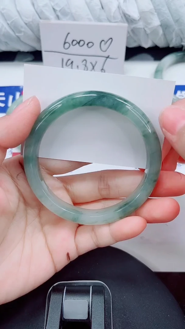 未镶嵌手镯石英质玉70-59/60