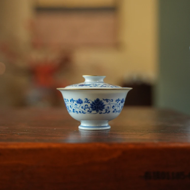 阿茶 青花缠枝莲盖碗（华隐S1215）